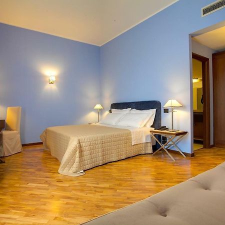 Hotel Messenion Mesyna Zewnętrze zdjęcie